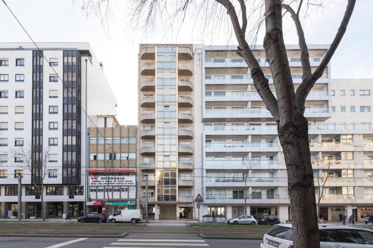 Lovelystay - 1Br Flat With Stunning Views Over Porto Vila Nova de Gaia Buitenkant foto