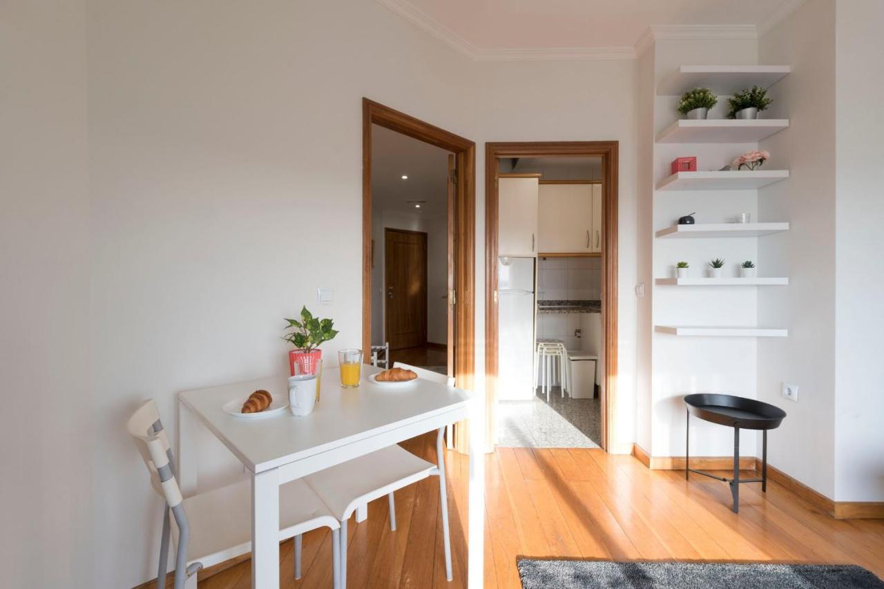 Lovelystay - 1Br Flat With Stunning Views Over Porto Vila Nova de Gaia Buitenkant foto